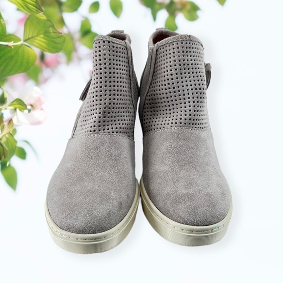 Sofft Gray Suede Wedge Bootie - Picture 5 of 9